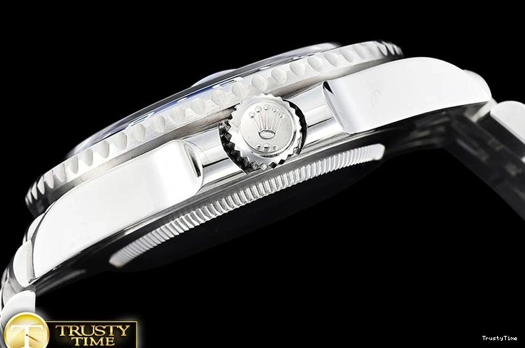 1115 ROLGMT147B – GMT Master II Durable 979